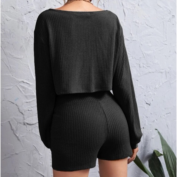 Blue Off Shoulder Ribbed Top and Shorts Lounge Set - Picture 2 of 5